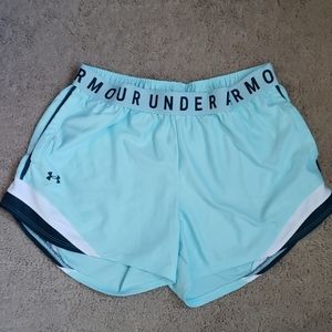 Under armor running shorts sz medium